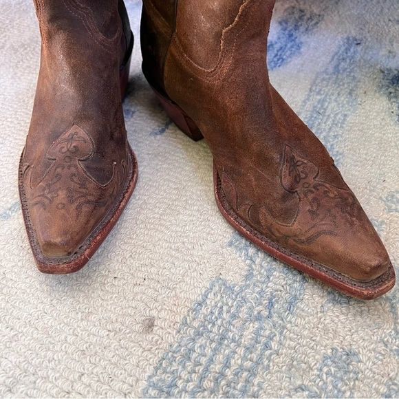CORRAL RUSTIC DISTRESSED LAMB LEATHER SNIP TOE COWBOY BOOTS SIZE 7 EUC - Picture 4 of 12